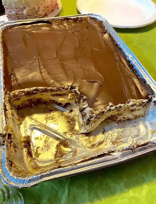 Keto Chocolate No-Bake Eclair